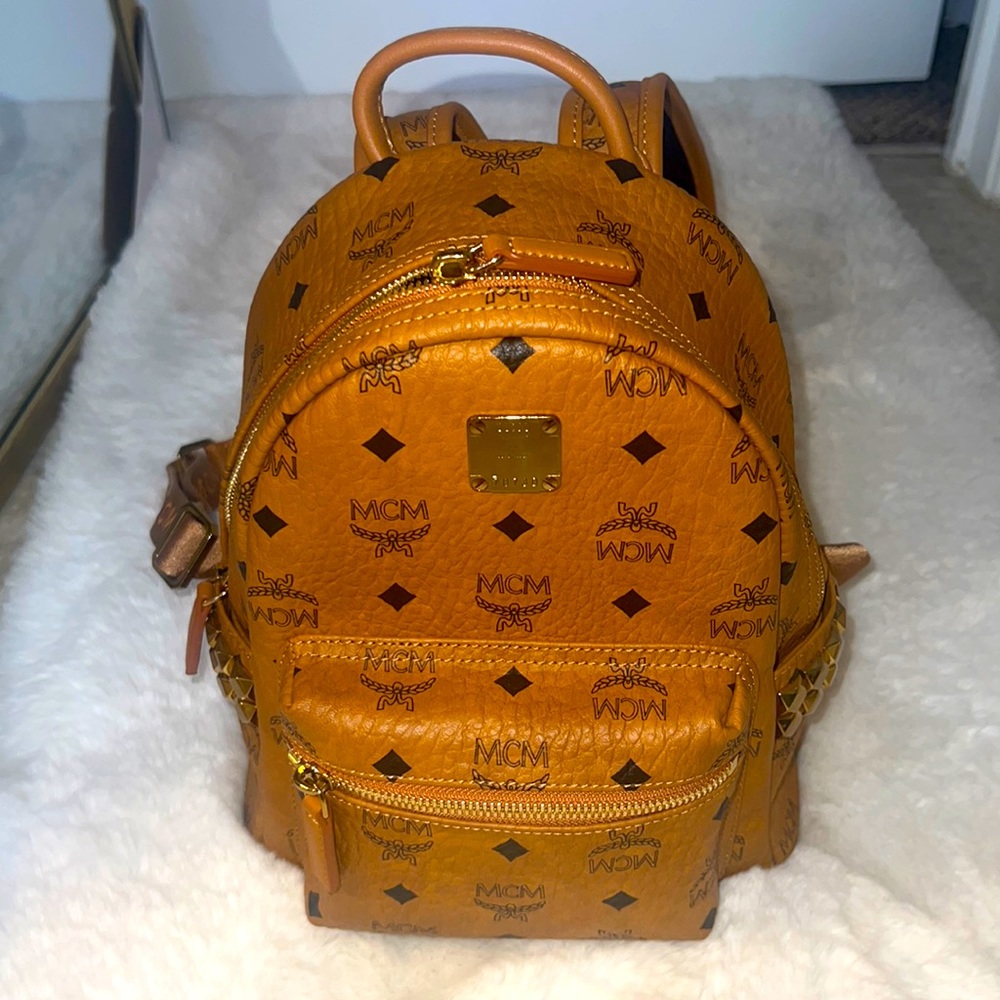 MCM bookbage tote medium
